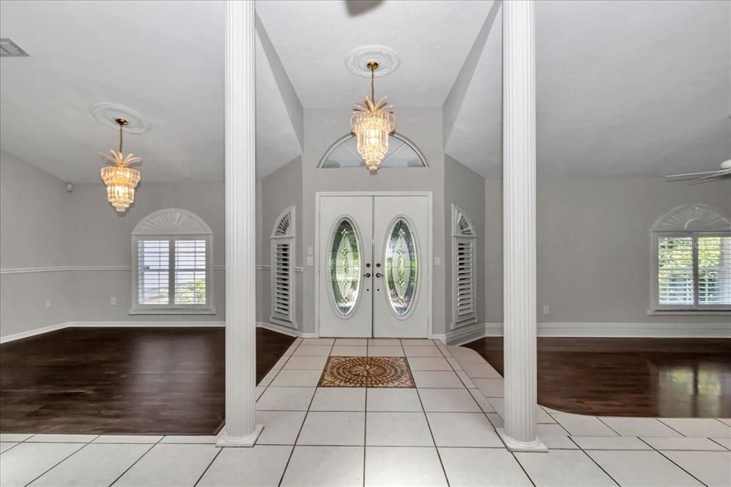 Active With Contract: $379,000 (3 beds, 2 baths, 1925 Square Feet)