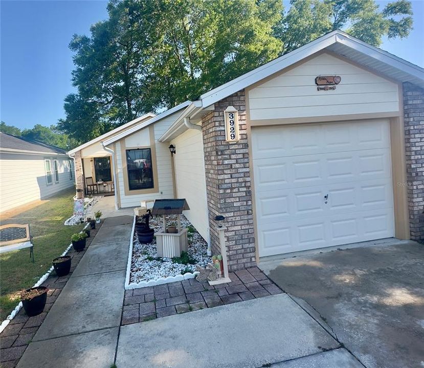 For Sale: $208,000 (3 beds, 2 baths, 1182 Square Feet)