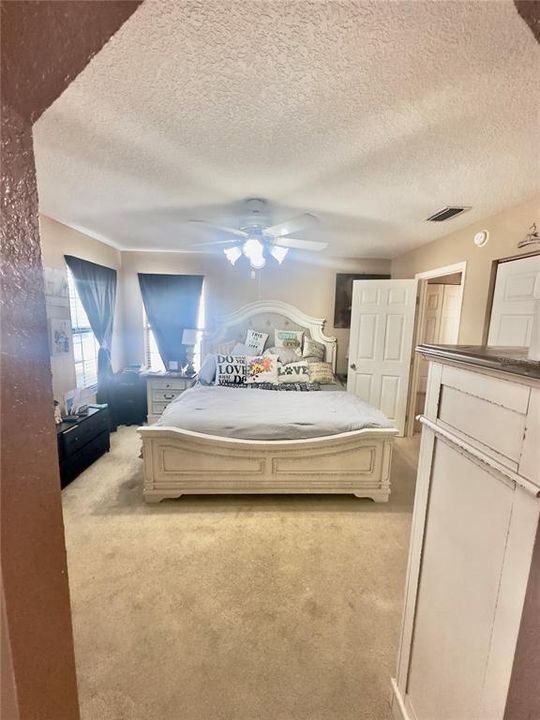 For Sale: $208,000 (3 beds, 2 baths, 1182 Square Feet)