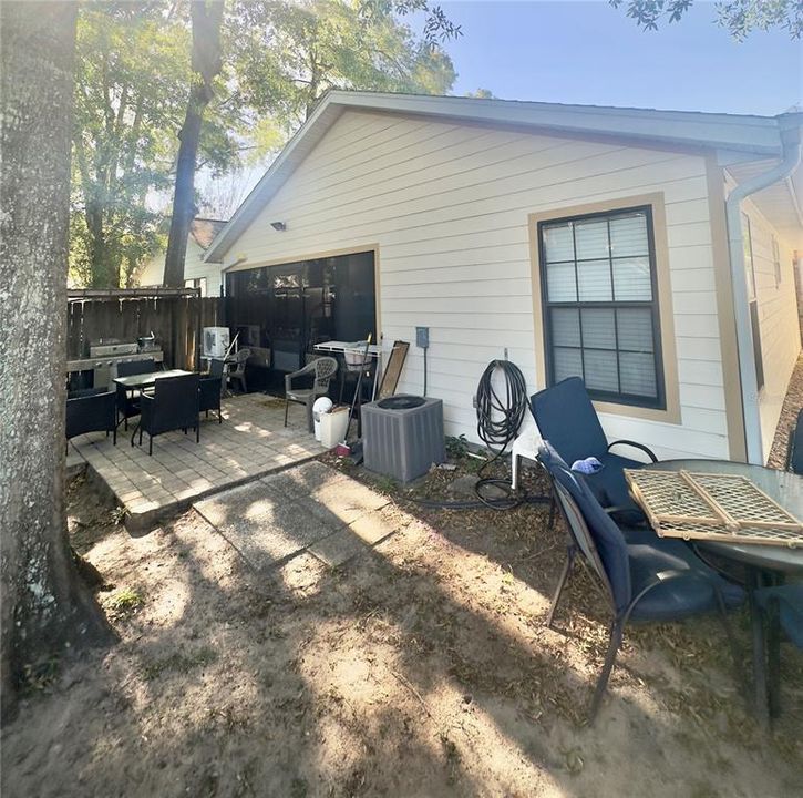 For Sale: $208,000 (3 beds, 2 baths, 1182 Square Feet)