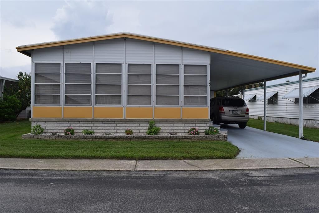 Active With Contract: $65,000 (2 beds, 2 baths, 960 Square Feet)