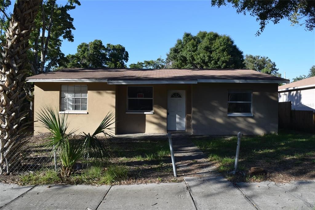 Recently Sold: $225,000 (6 beds, 0 baths, 2600 Square Feet)