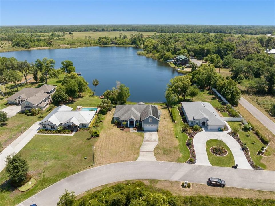 For Sale: $575,000 (4 beds, 3 baths, 2861 Square Feet)