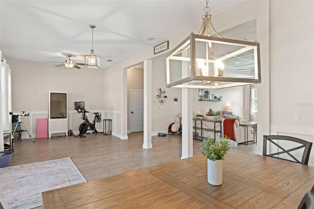 For Sale: $575,000 (4 beds, 3 baths, 2861 Square Feet)