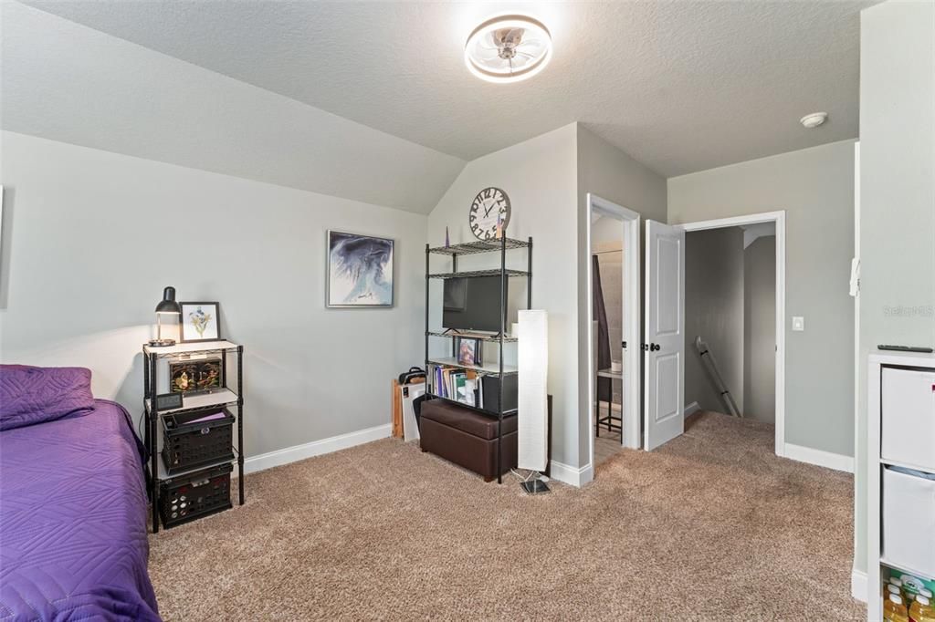 For Sale: $575,000 (4 beds, 3 baths, 2861 Square Feet)