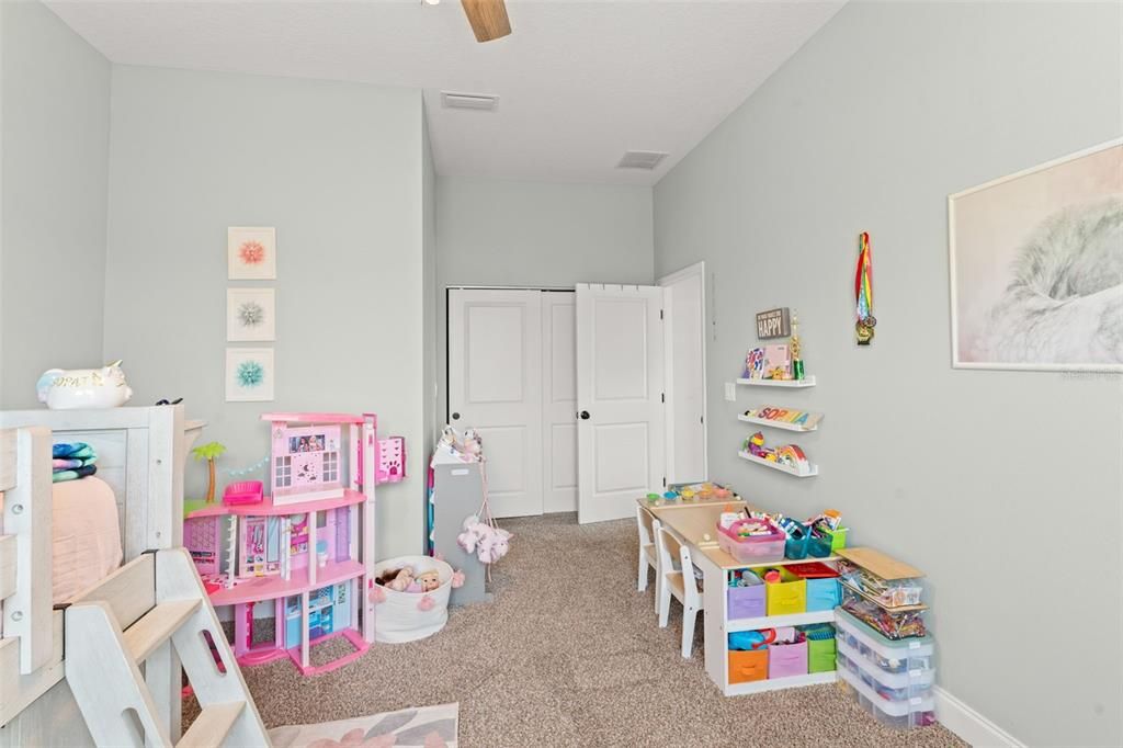 For Sale: $575,000 (4 beds, 3 baths, 2861 Square Feet)