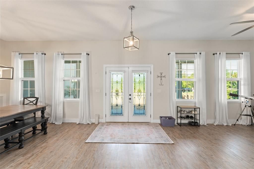 For Sale: $575,000 (4 beds, 3 baths, 2861 Square Feet)