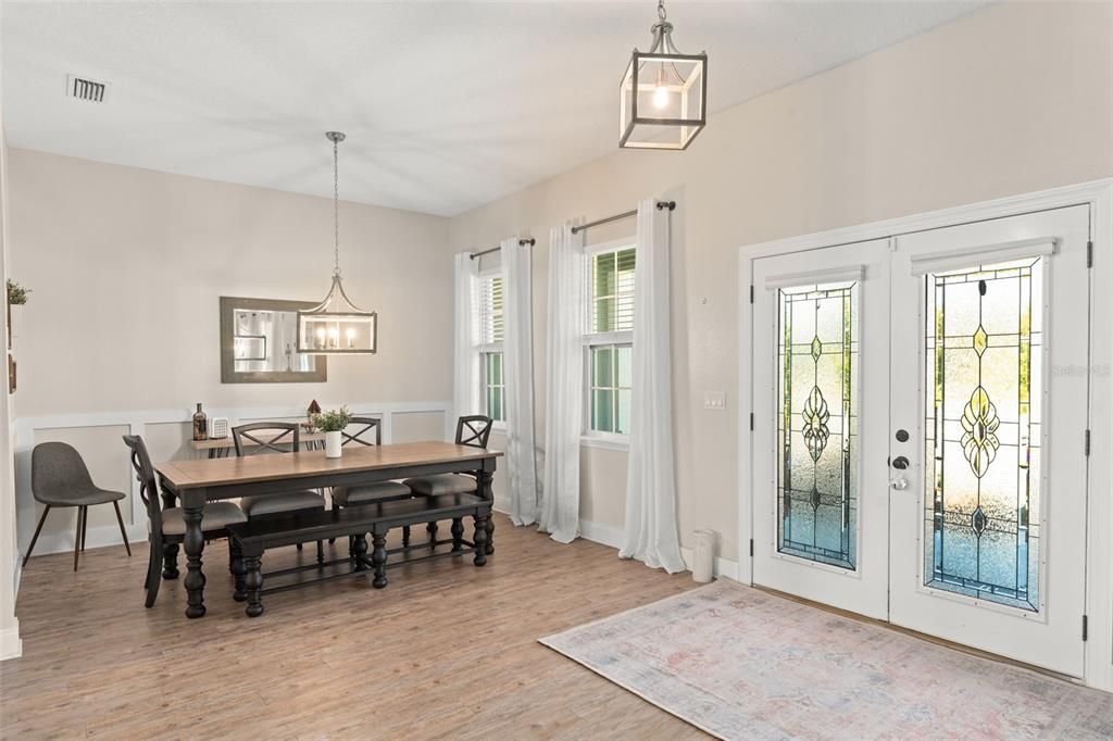 For Sale: $575,000 (4 beds, 3 baths, 2861 Square Feet)