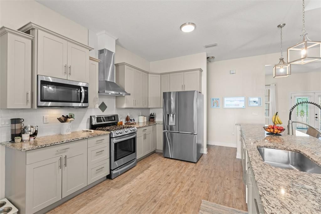 For Sale: $575,000 (4 beds, 3 baths, 2861 Square Feet)