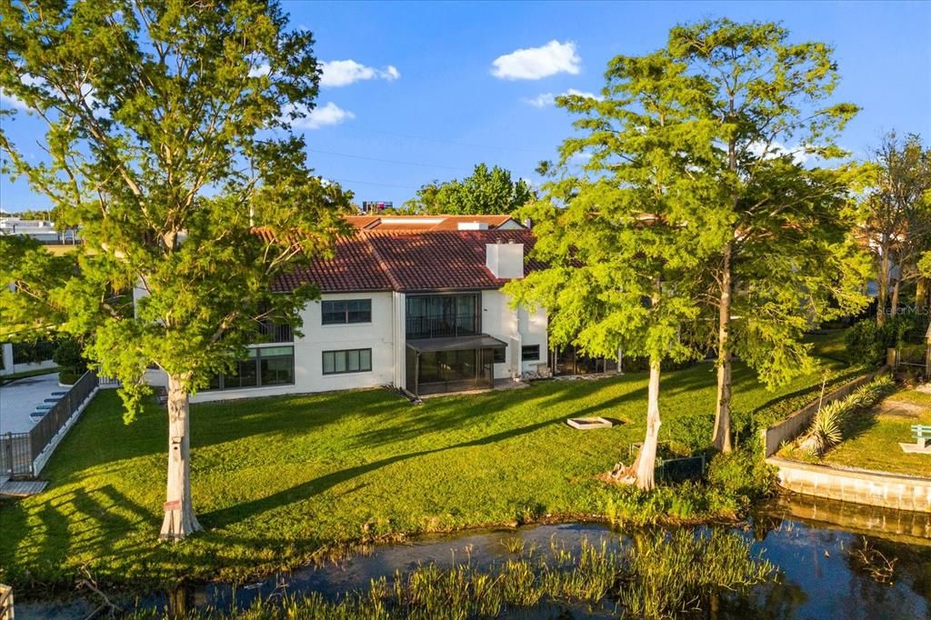 Под контрактом: $599,000 (2 спален, 2 ванн, 1718 Квадратных фут)