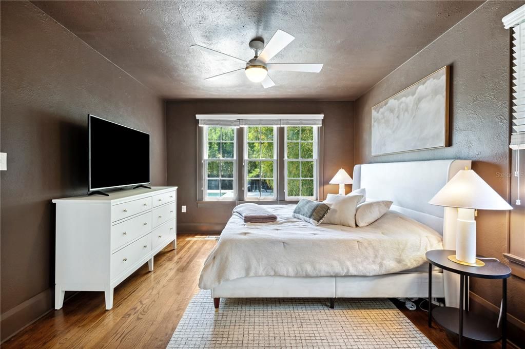 Active With Contract: $710,000 (4 beds, 2 baths, 3509 Square Feet)