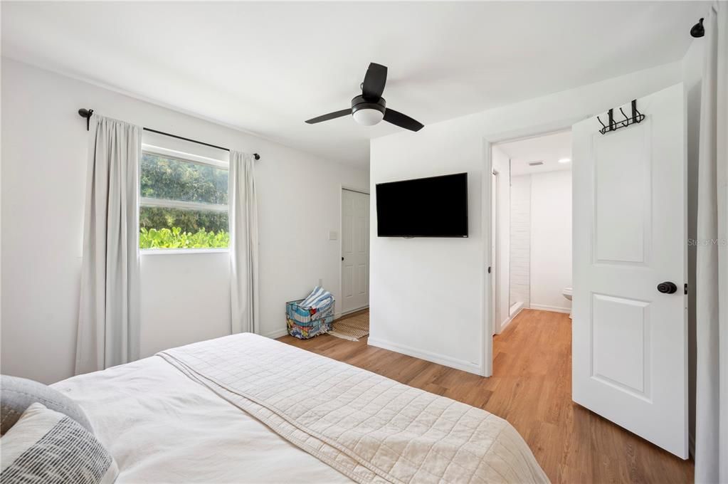 Active With Contract: $710,000 (4 beds, 2 baths, 3509 Square Feet)