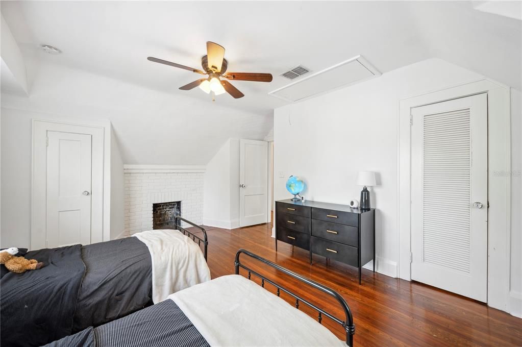 Active With Contract: $710,000 (4 beds, 2 baths, 3509 Square Feet)