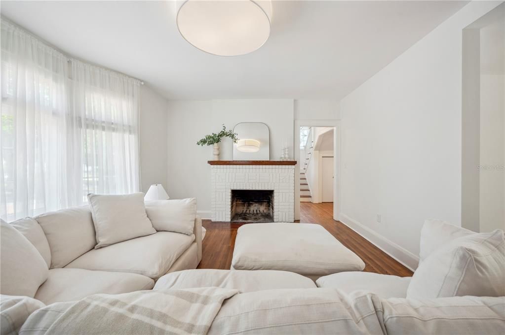 Active With Contract: $710,000 (4 beds, 2 baths, 3509 Square Feet)