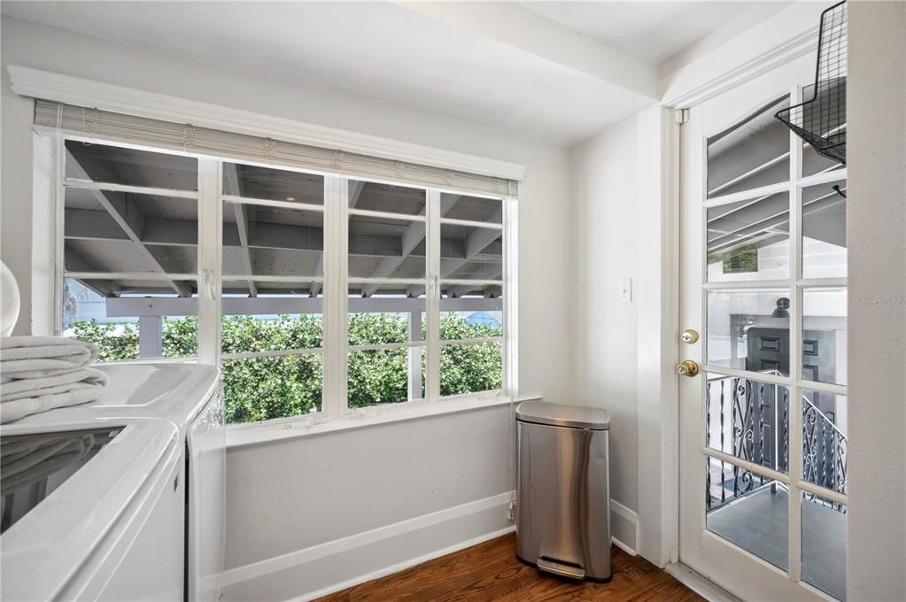 Active With Contract: $710,000 (4 beds, 2 baths, 3509 Square Feet)