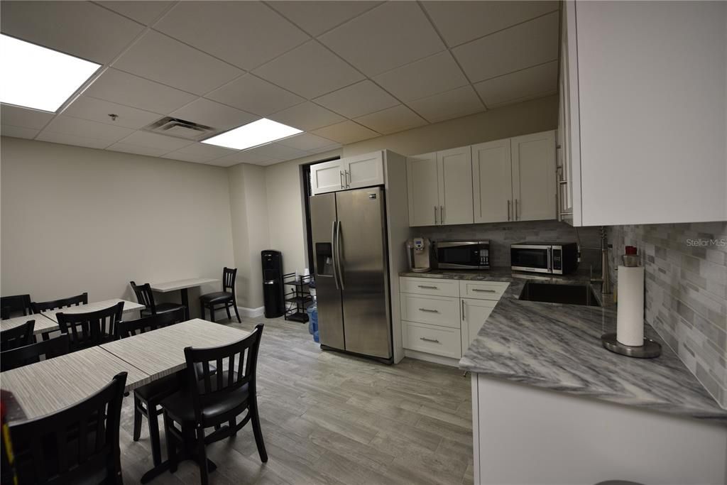 На продажу: $56,914 (0 спален, 0 ванн, 15520 Квадратных фут)