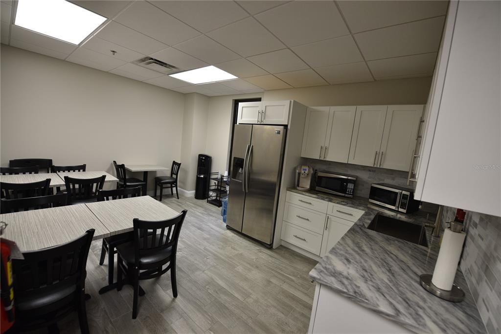 На продажу: $56,914 (0 спален, 0 ванн, 15520 Квадратных фут)