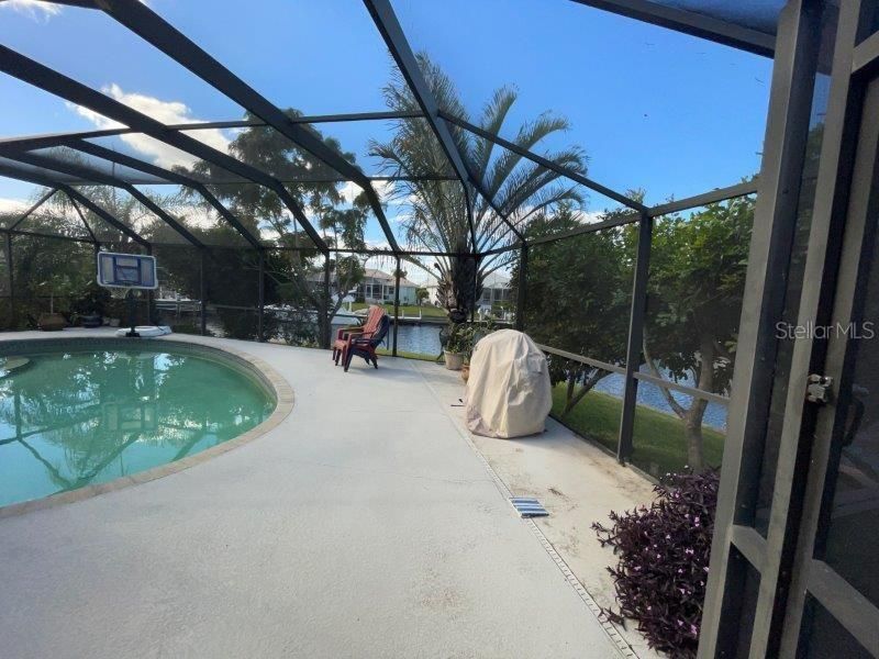 For Rent: $5,500 (3 beds, 2 baths, 2043 Square Feet)