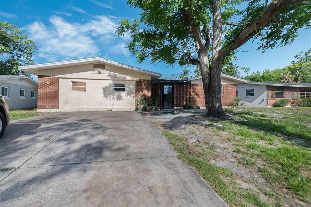 For Sale: $245,000 (3 beds, 2 baths, 2226 Square Feet)