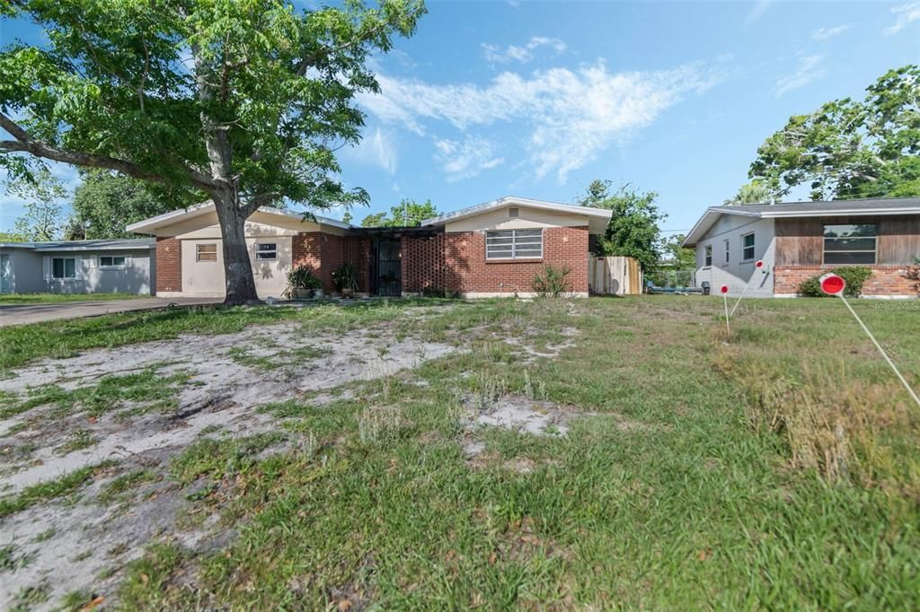 For Sale: $245,000 (3 beds, 2 baths, 2226 Square Feet)