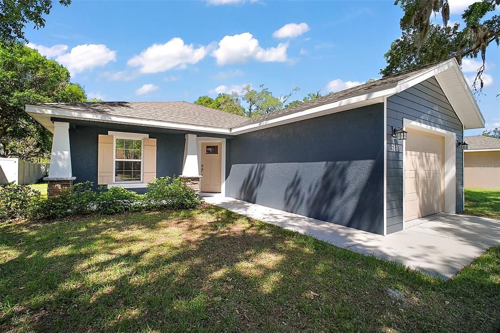 Недавно продано: $309,900 (3 спален, 2 ванн, 1363 Квадратных фут)