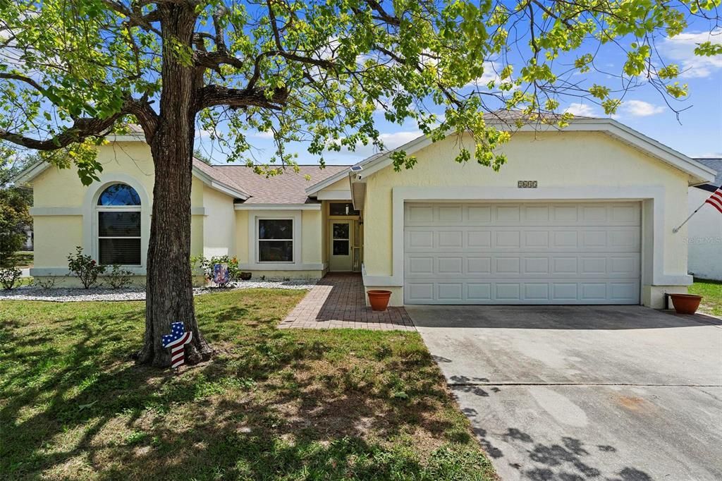 Recently Sold: $355,000 (4 beds, 2 baths, 1603 Square Feet)