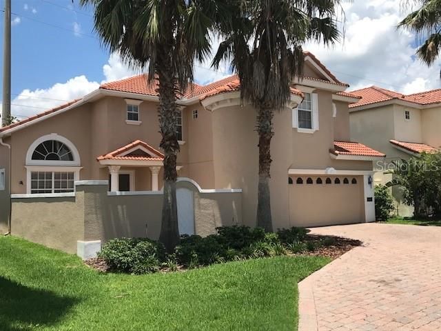 Recently Rented: $3,400 (4 beds, 3 baths, 2837 Square Feet)