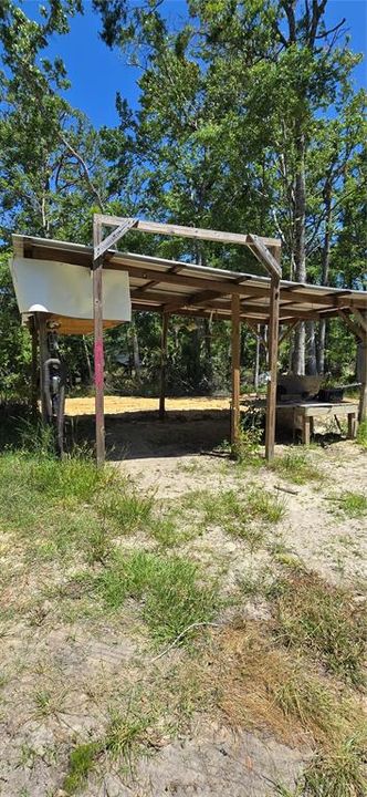 待售: $89,000 (2 贝兹, 1 浴室, 696 平方英尺)