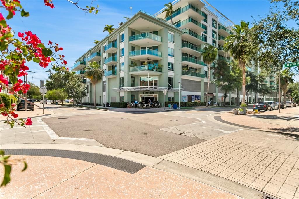 Recently Sold: $479,000 (2 beds, 2 baths, 1134 Square Feet)