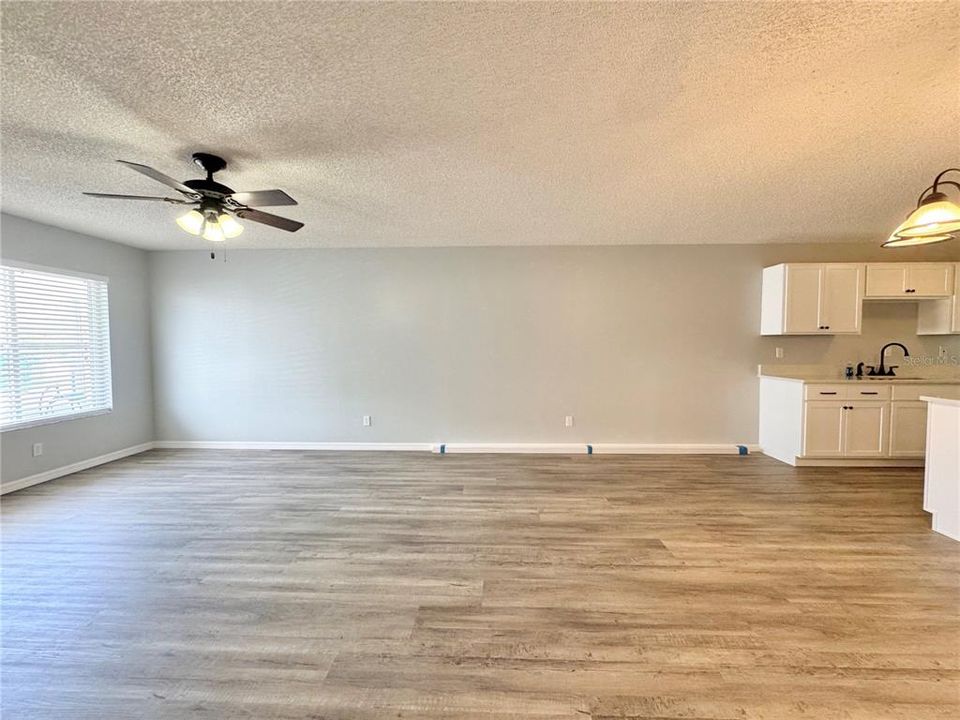 For Rent: $1,450 (2 beds, 2 baths, 1073 Square Feet)