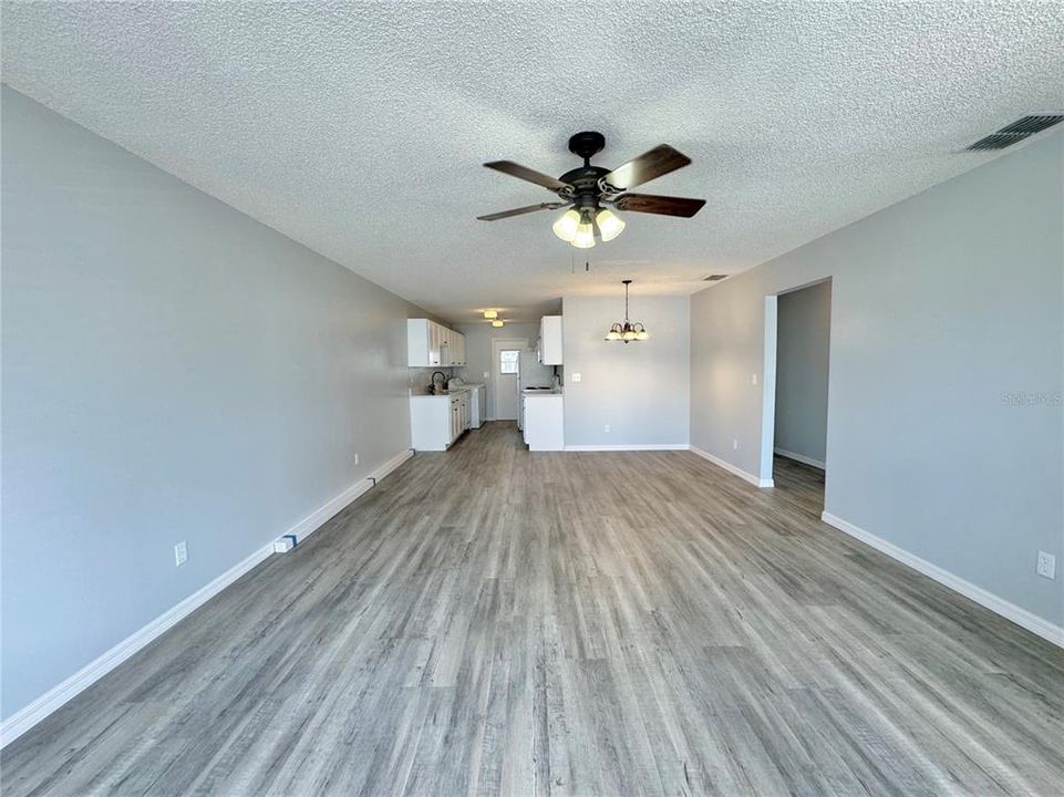 For Rent: $1,450 (2 beds, 2 baths, 1073 Square Feet)