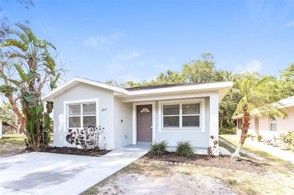 Recently Rented: $2,030 (3 beds, 2 baths, 1294 Square Feet)
