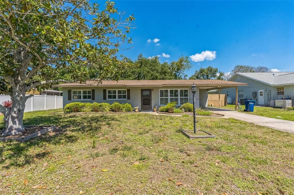 Vendido Recientemente: $319,000 (3 camas, 2 baños, 1204 Pies cuadrados)