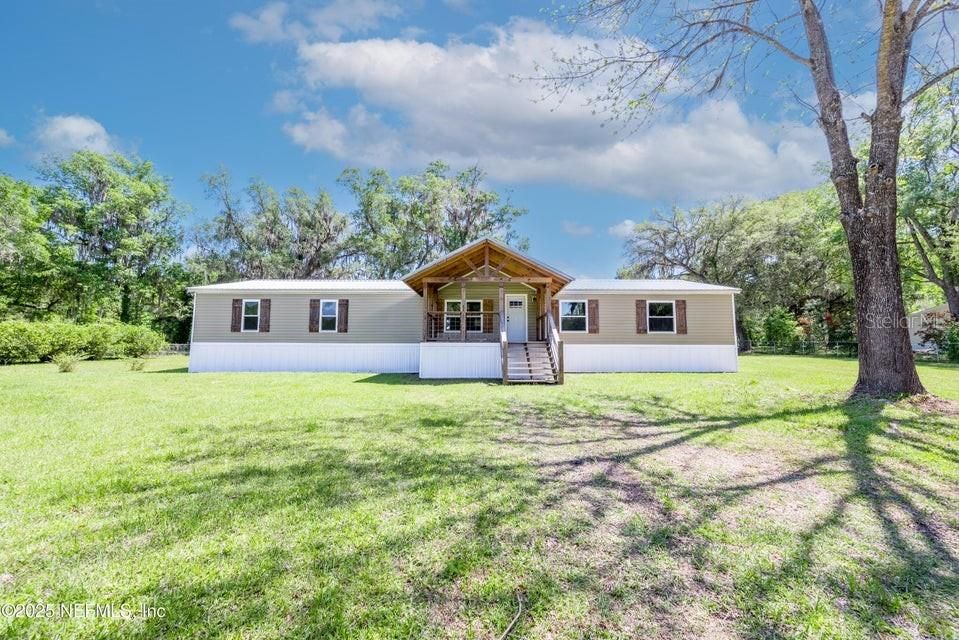 Vendido Recientemente: $287,900 (4 camas, 2 baños, 2280 Pies cuadrados)