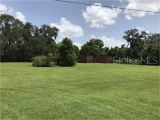 На продажу: $69,000 (1.01 acres)