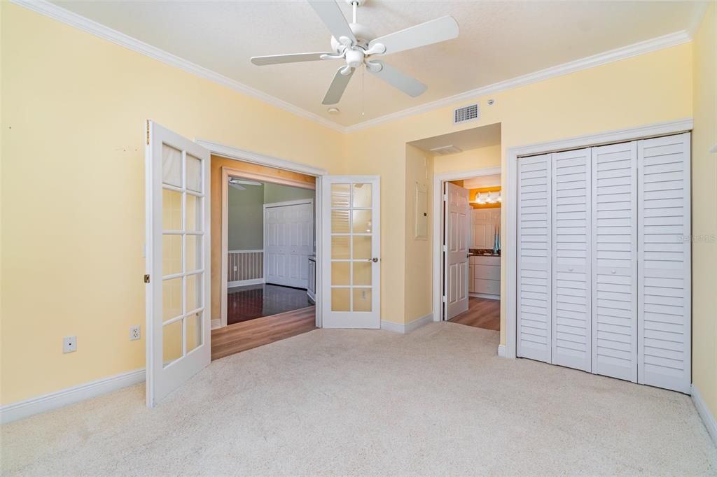 For Sale: $275,000 (3 beds, 2 baths, 1586 Square Feet)