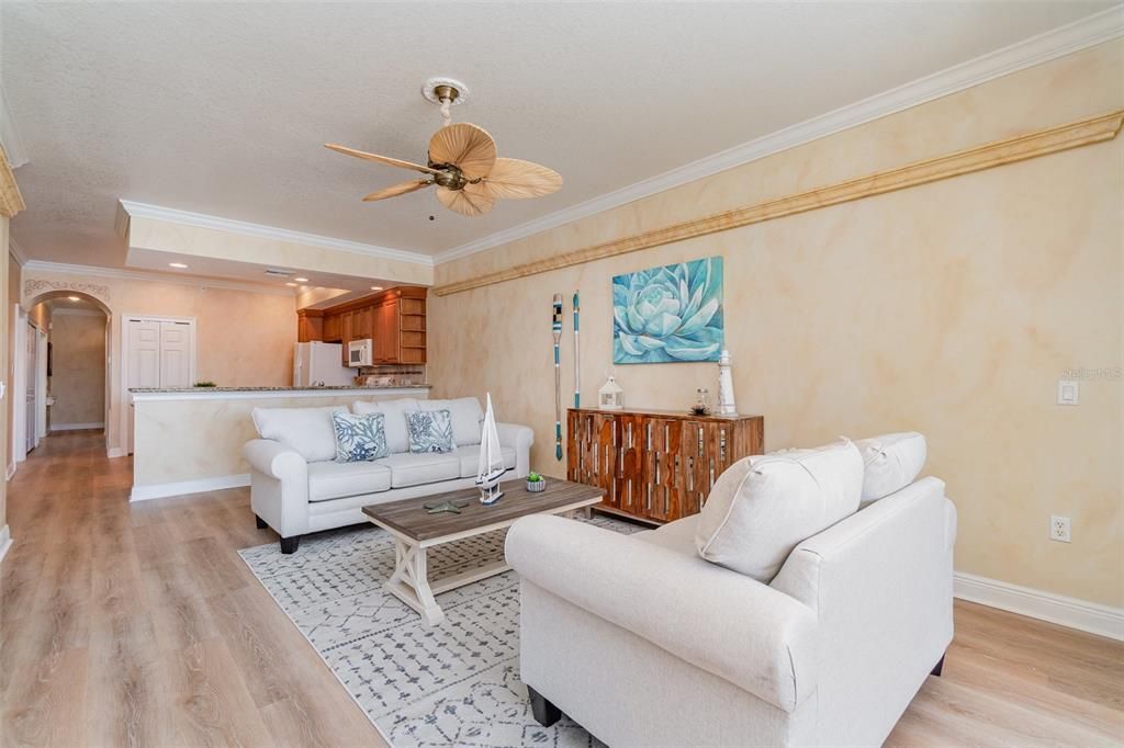 For Sale: $275,000 (3 beds, 2 baths, 1586 Square Feet)