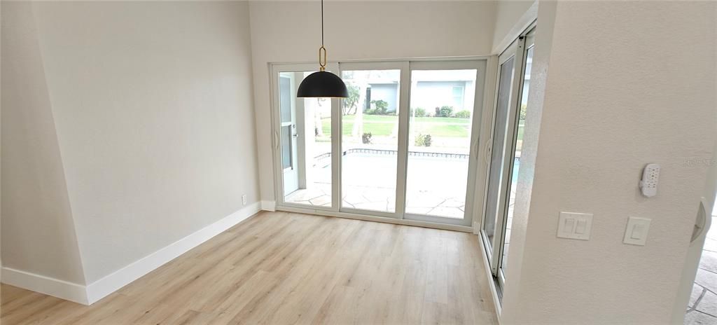 На продажу: $449,000 (4 спален, 2 ванн, 2208 Квадратных фут)