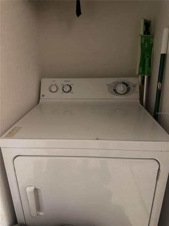 На продажу: $229,000 (3 спален, 2 ванн, 1285 Квадратных фут)