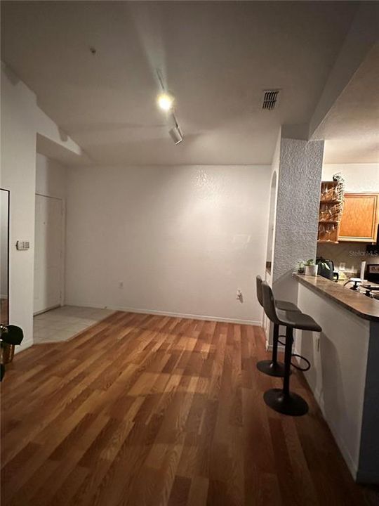 На продажу: $229,000 (3 спален, 2 ванн, 1285 Квадратных фут)