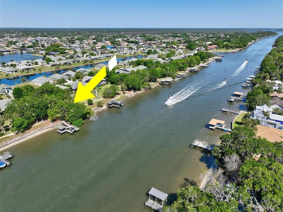 En Venta: $329,000 (0.22 acres)