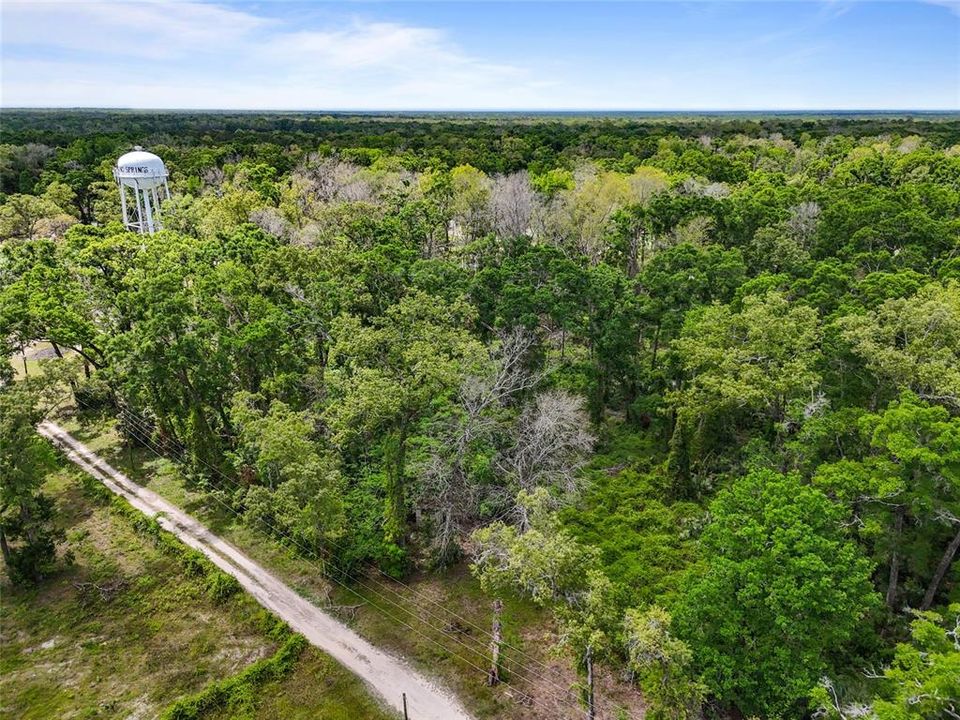 На продажу: $51,000 (2.13 acres)