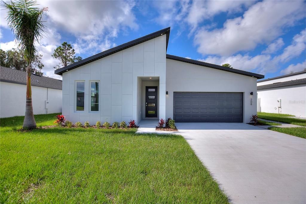 Recently Rented: $2,425 (4 beds, 2 baths, 1790 Square Feet)