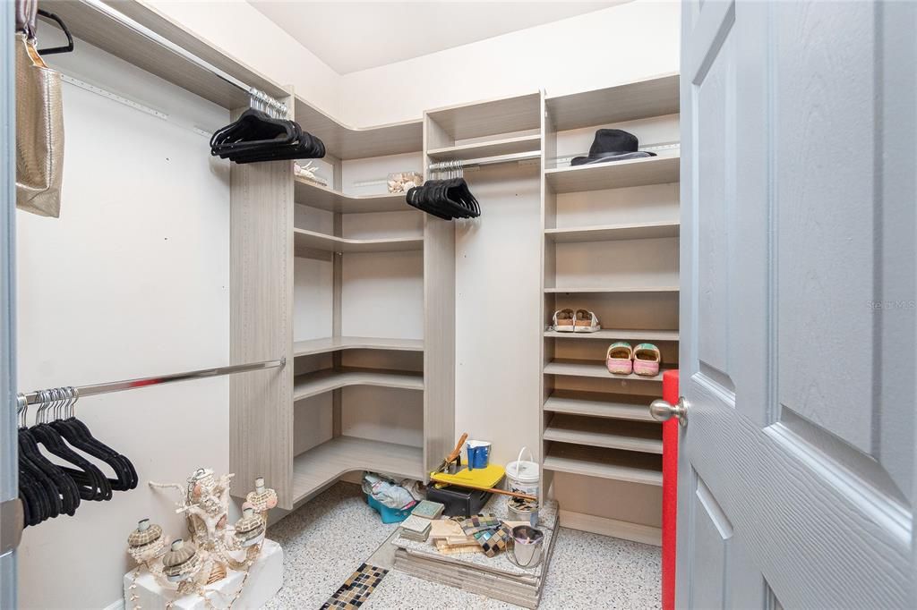 For Sale: $279,900 (2 beds, 2 baths, 1516 Square Feet)