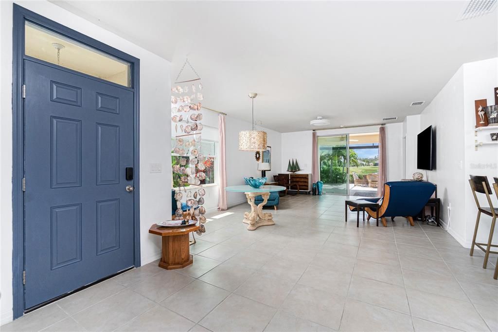 For Sale: $279,900 (2 beds, 2 baths, 1516 Square Feet)