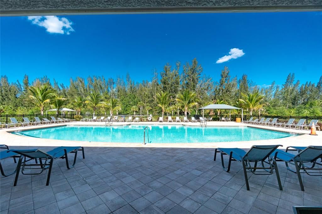 For Sale: $279,900 (2 beds, 2 baths, 1516 Square Feet)