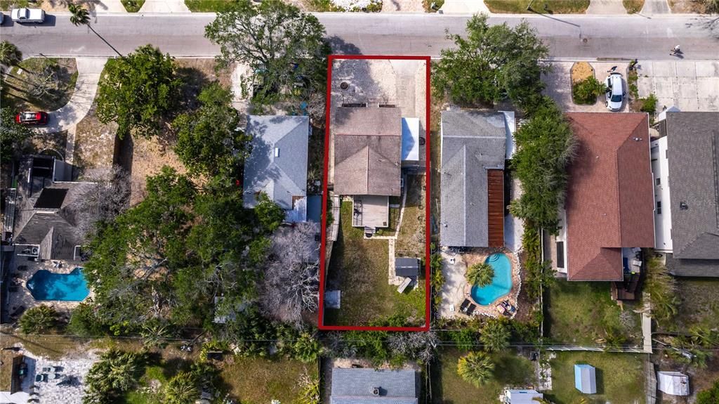 For Sale: $485,000 (2 beds, 1 baths, 936 Square Feet)