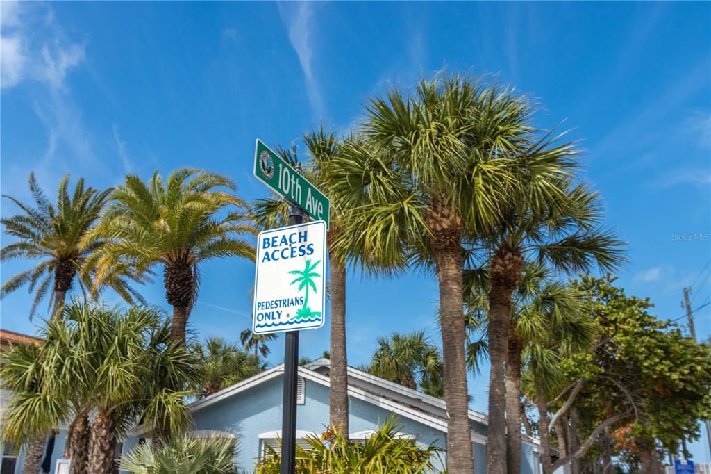 For Sale: $485,000 (2 beds, 1 baths, 936 Square Feet)