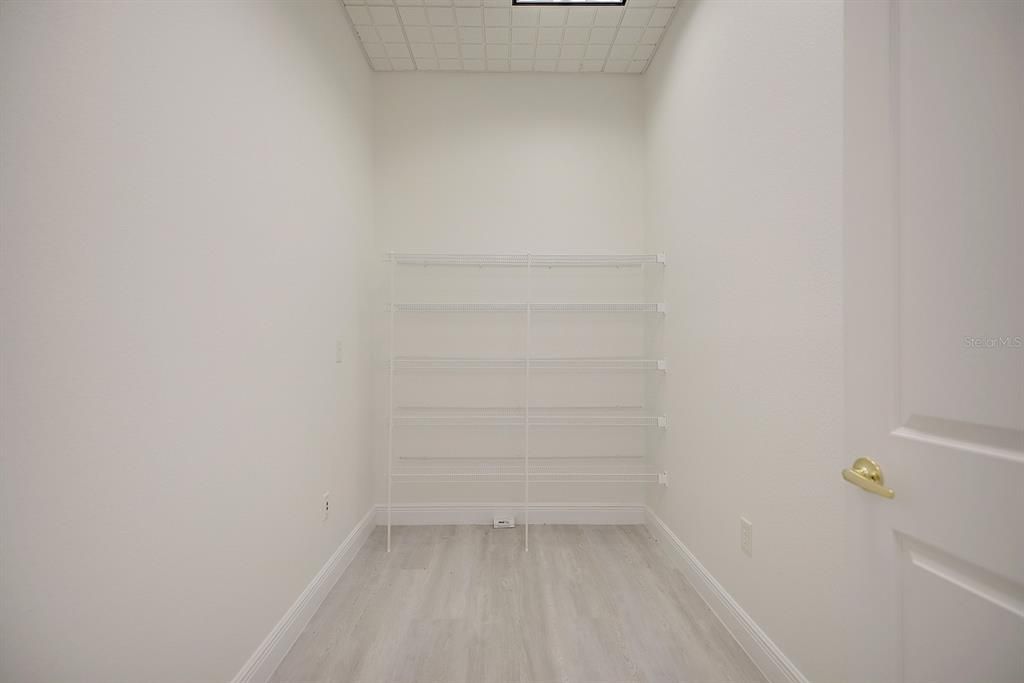 На продажу: $459,000 (0 спален, 0 ванн, 3940 Квадратных фут)