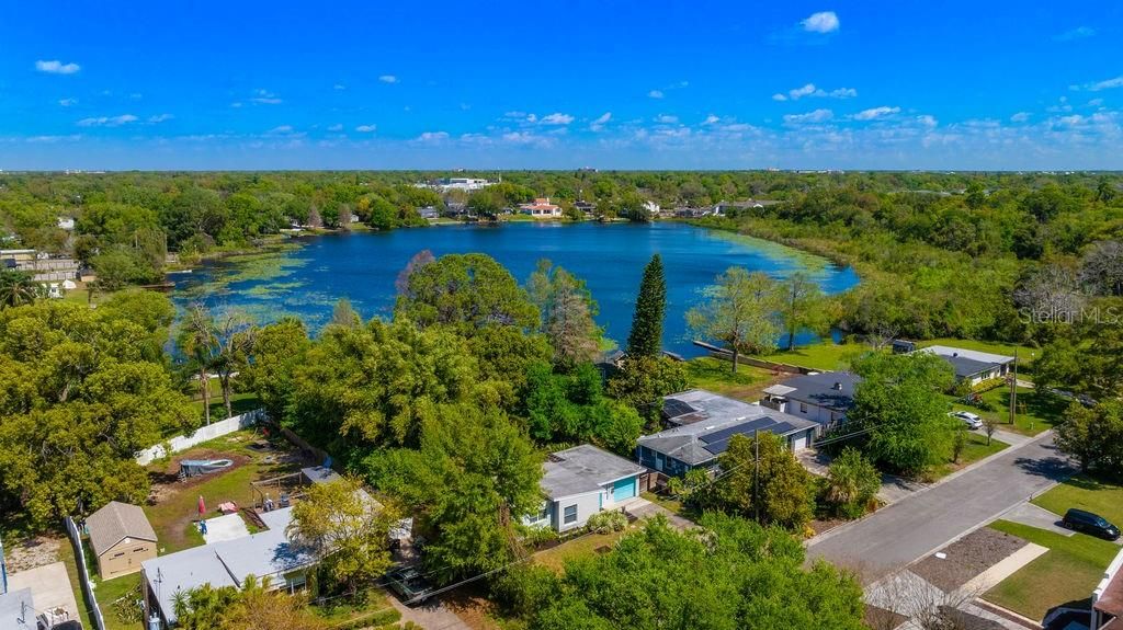 На продажу: $495,000 (0.36 acres)